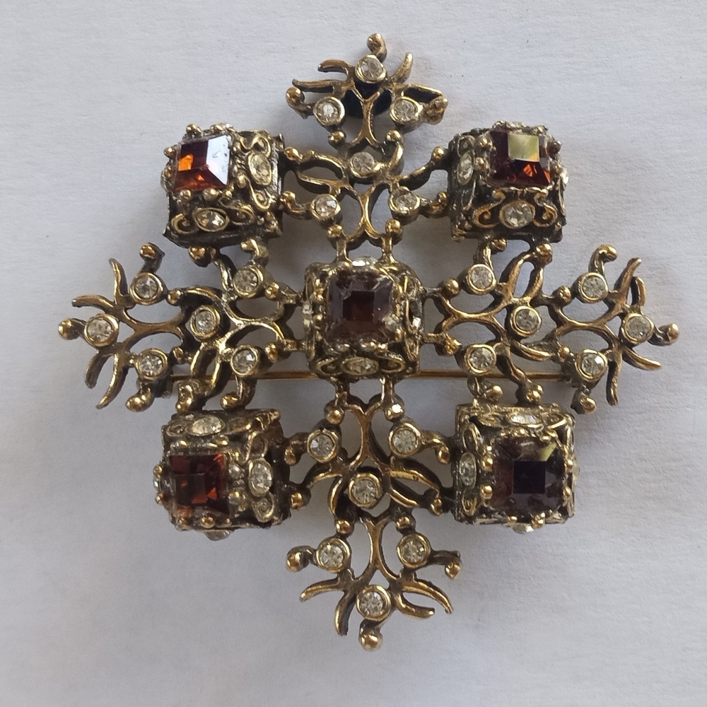 Vogue Jewelery VTG 50's 60's Tree Topaz, Clear Rhinestones Rare Gold Tone Brooch